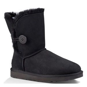UGG Bailey Button II